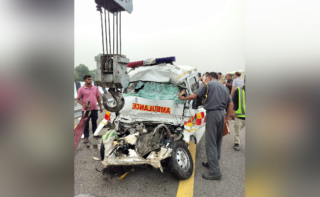 Five killed in road crash in Uttar Pradesh